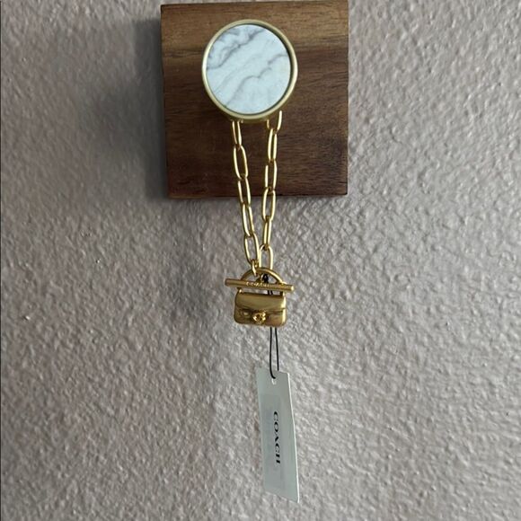 Coach Tabby Mini Handbag Charm Paperclip Chain Link Toggle Golden Bracelet NEW - Picture 1 of 5